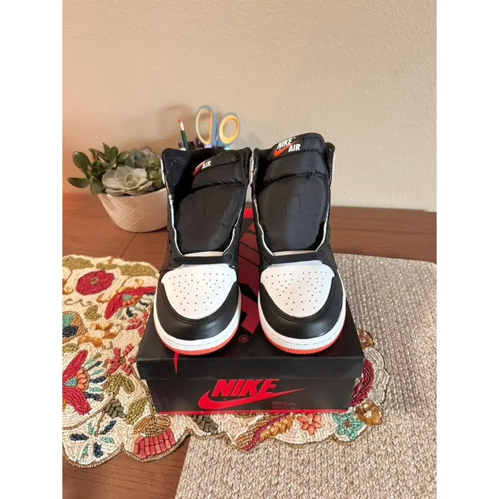Jordan 1 Retro High OG GS Electro Orange White Black Starfish Desert 575441 180